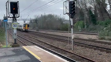 Class 387 Electrostar passing Harringay