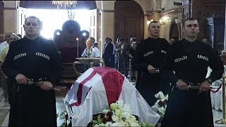 Eduard Shevardnadze enterrado en Tiflis