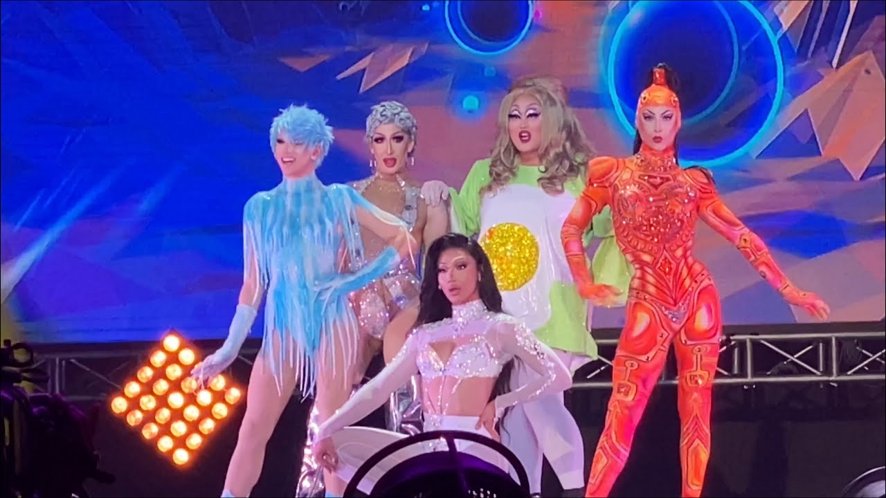 PRESENTING The QUEENS! PLASTIQUE, KIM CHI, DETOX, AQUARIA, VIOLET & MONÉT! ‘WERQ The World MANILA’