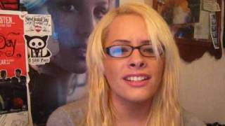 ⁣TIPS FROM A SEXY BLONDE TRANNY?!
