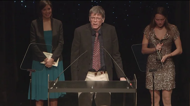 2017 Writers Guild Awards: Alex Wagner presents News – Analysis, Feature, or Commentary