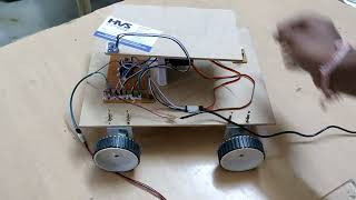 HVS-4747. Self balancing Stretchers -ADXL345 Atmega 328p MG995 Servo Motor with Temperature Scanning