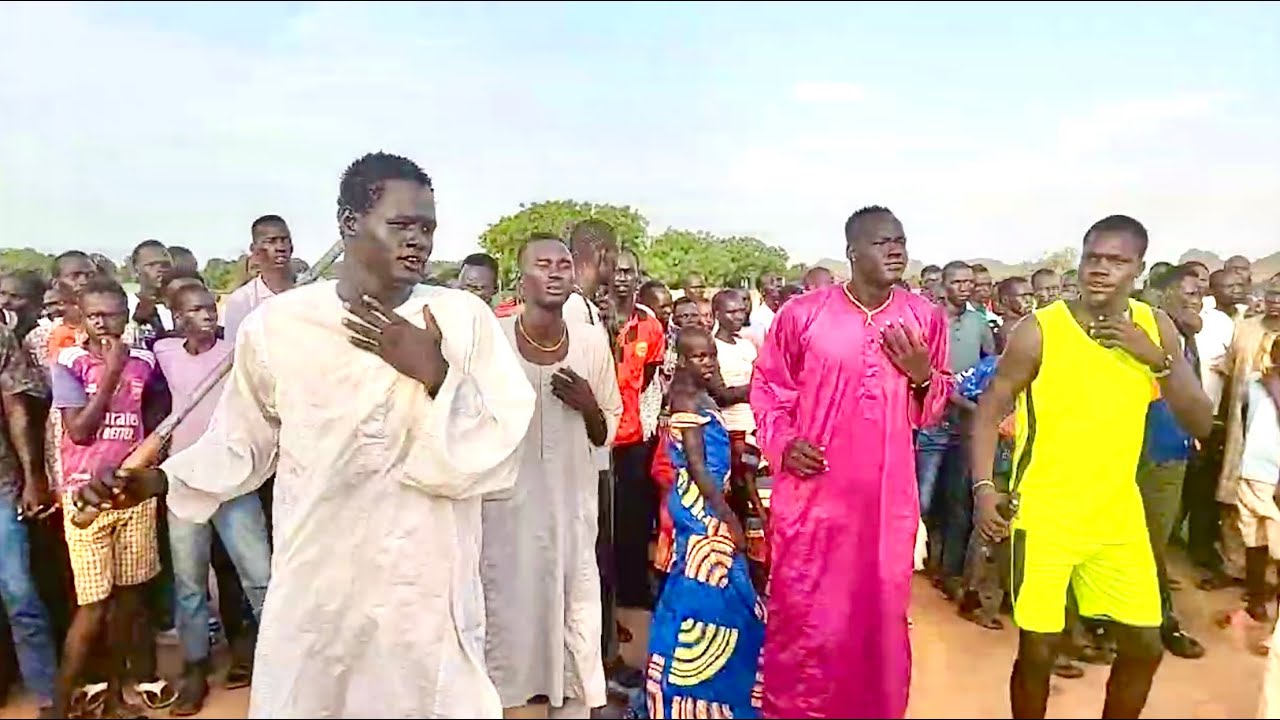 Bor Dancing in Pariak