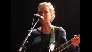 Throwing Muses - Shark + Bright Yellow Gun + Bea (Live @ Islington Assembly Hall, London, 25/09/14)