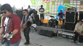 Calistha - Bukan Pangeranlive