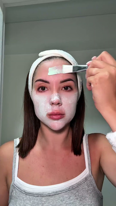 Starting the day with a green tea mask 🍃What’s your go-to morning skincare? #skincare #beauty #ugc
