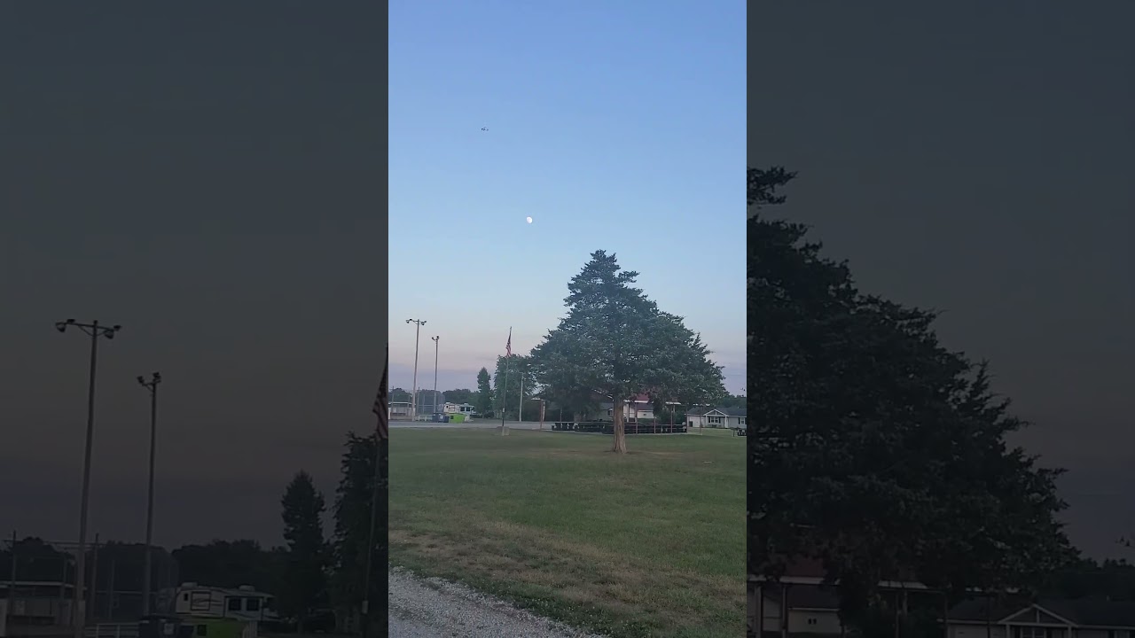 Guarda Brody flying his plane su YouTube Guarda Brody flying his plane su YouTube