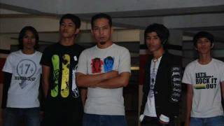 01CHRONYC--MUNGKINKAH KEMBALI--.wmv