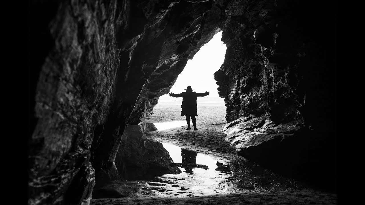 Libra    JUNE    Monthly Astrology Horoscope 2023