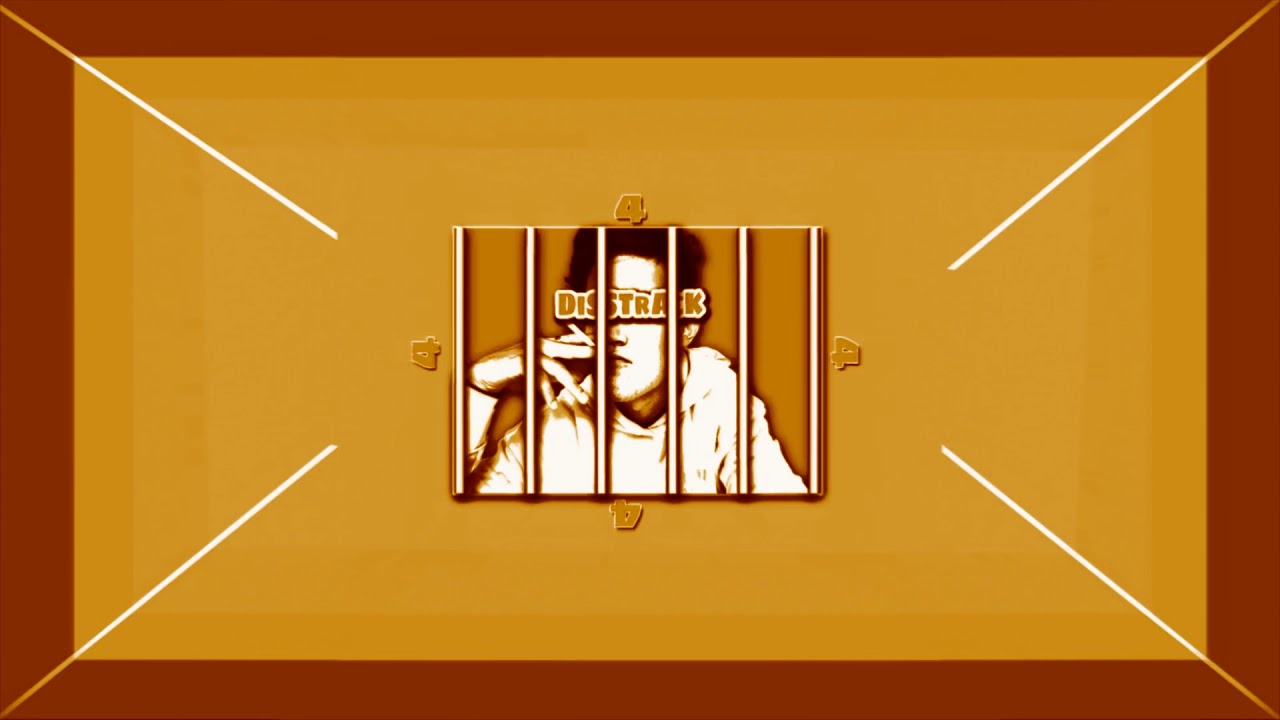 DiSSTrAcK #4 - Alex Alvarez