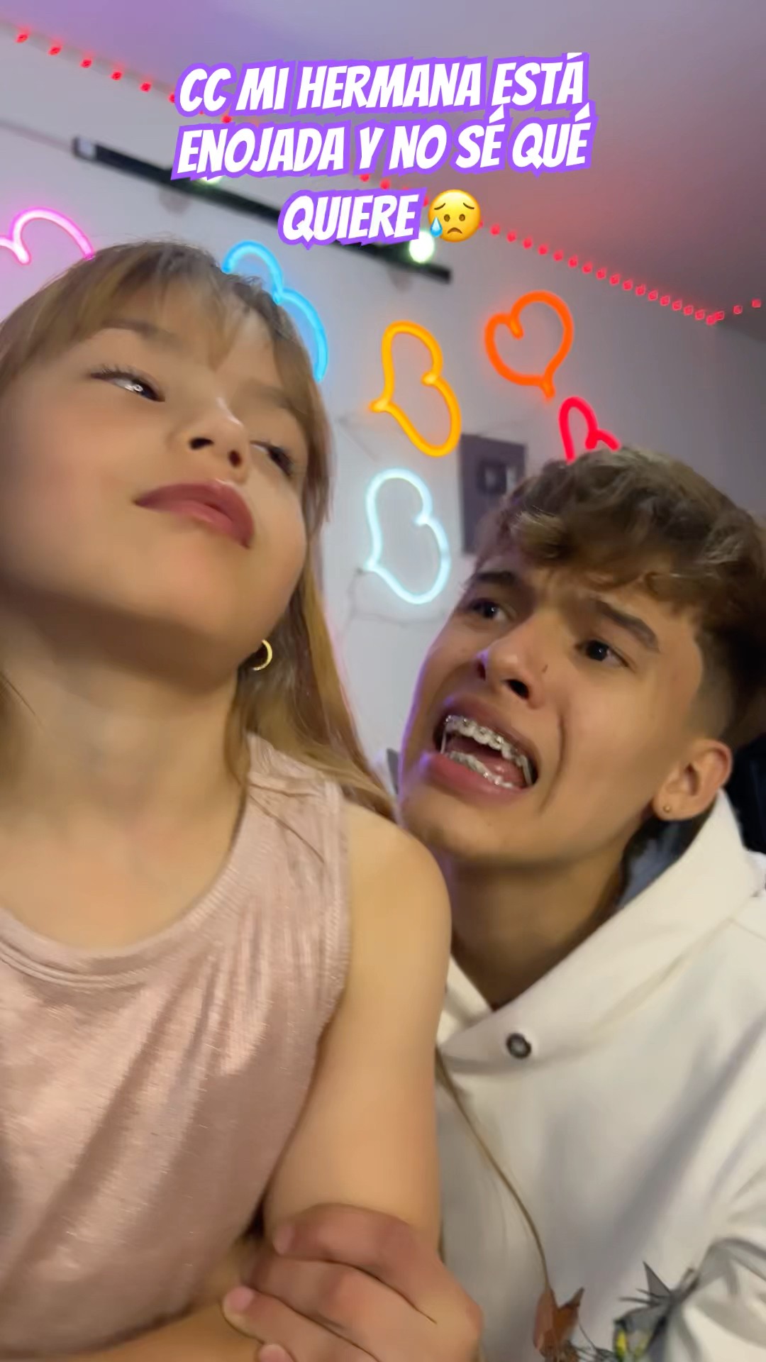 Cc se enoja mi hermana y no sé qué hacer ?#humor #humorfamiliar #shortviral #fypviralシ