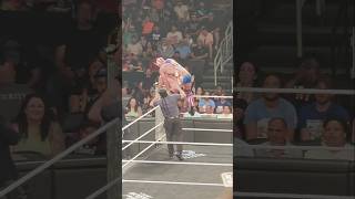 El Grande Americano tries to remove Dragon Lee's mask and pays!