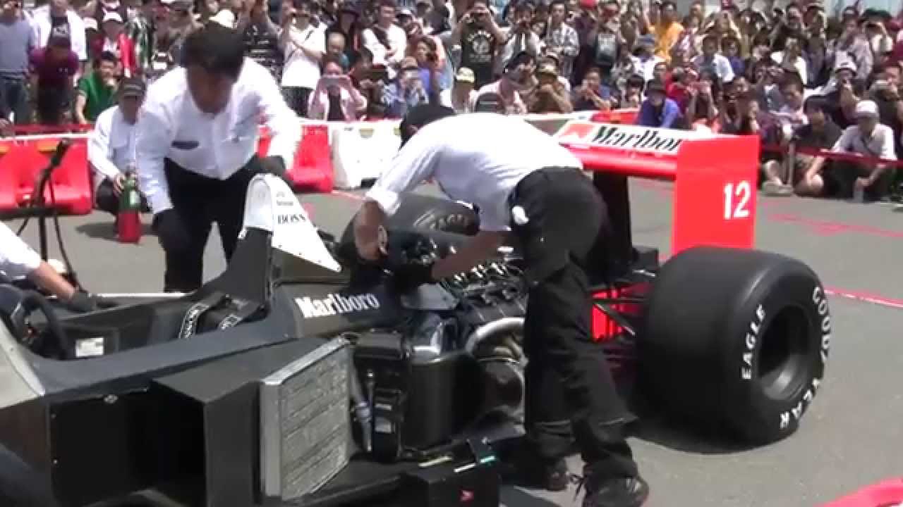 McLaren Honda MP4/4 エンジン始動　Enjoy Honda 香川 2014