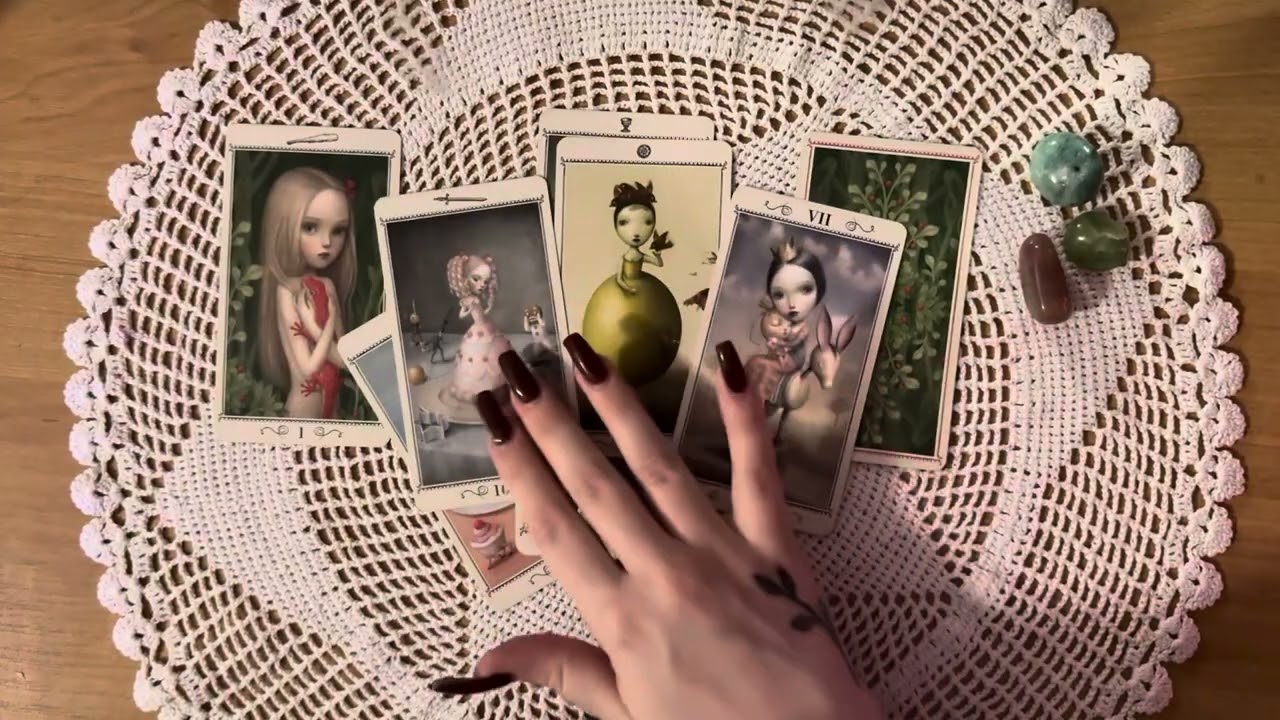 Какой Вас видит загаданный мужчина 🕯️✨