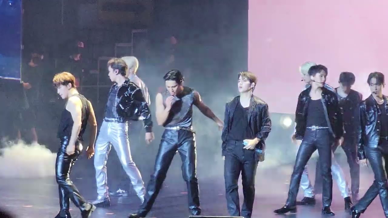 221008 SHADOW SEVENTEEN SVT Fancam Be The Sun On Stage Live Concert in Manila Day 1 Lower Box View