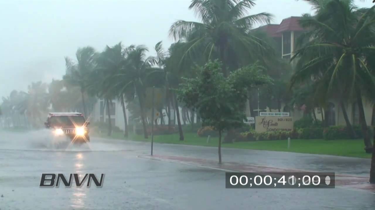 9/10/2008 Hurricane Ike Video, Siesta Key Florida Street Flooding.