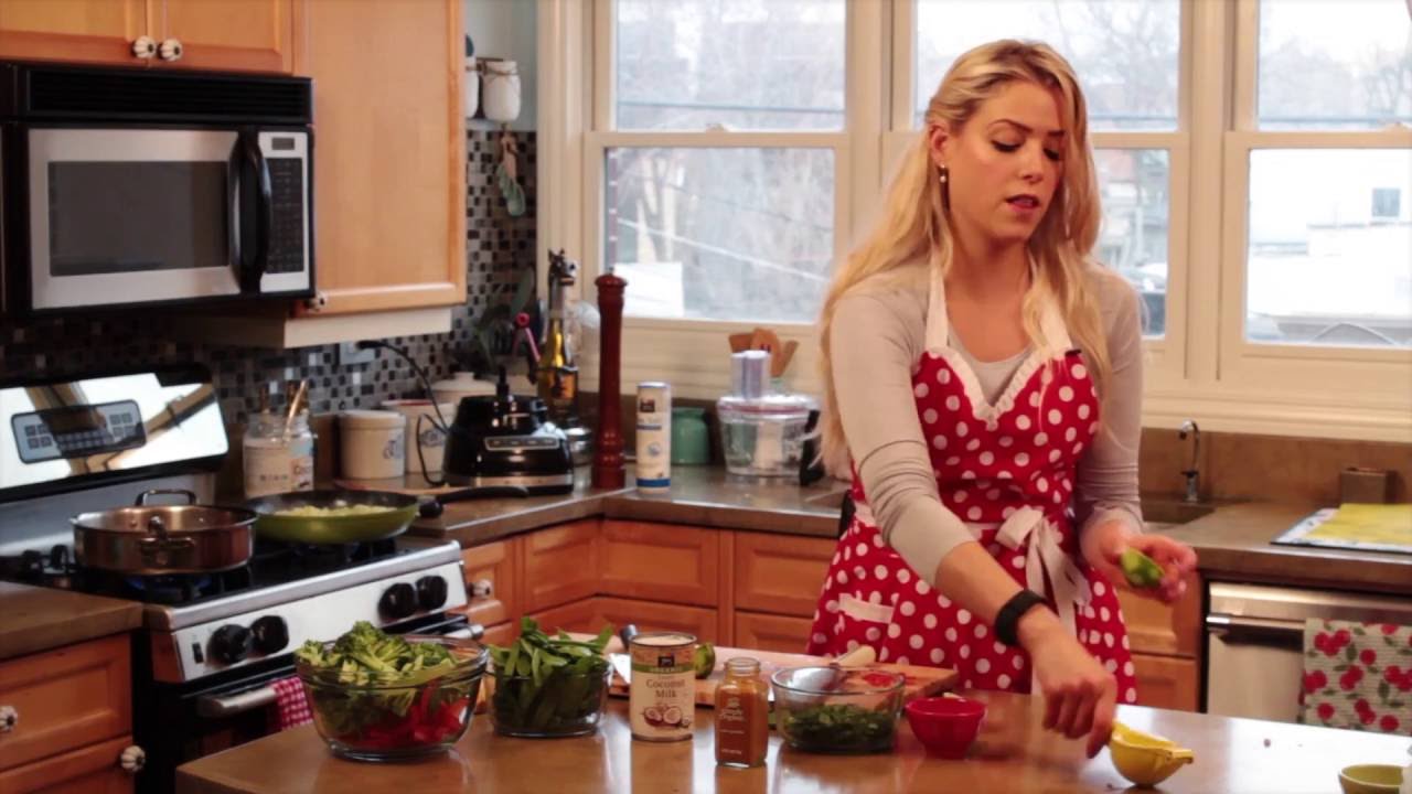 Cate's Kitchen Fit: Chicken Coconut Curry: Cilantro and Lime ...