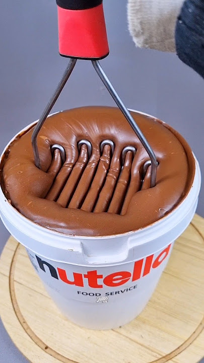 Nutella Chocolate Bucket Mixing & Dipping