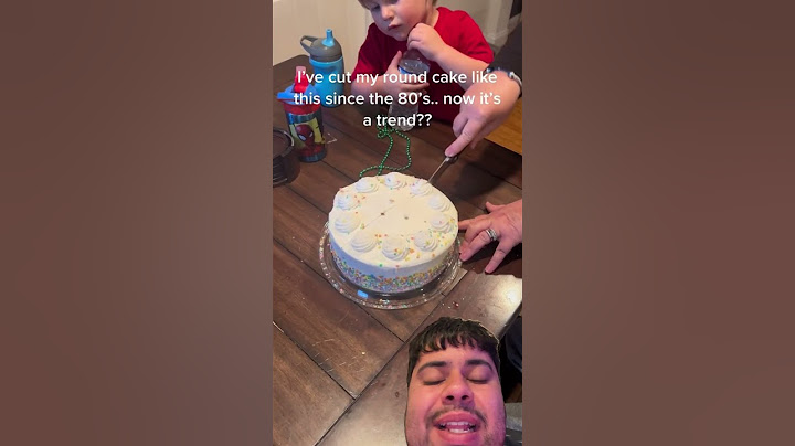How to properly cut a cake