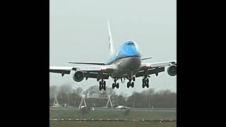 Sempre Quis Saber Por Quê Elas Ficam Ali Penduradas