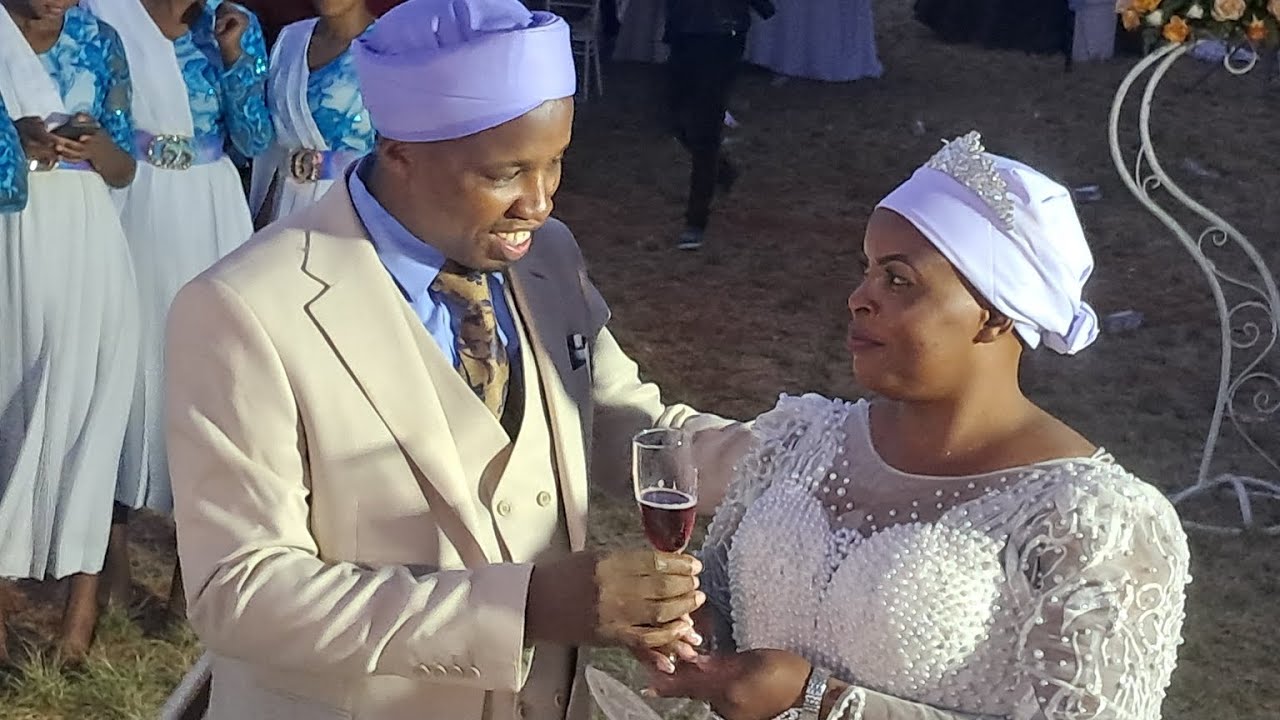 PST CHEGE WA WILLY GUTUMA MUTUMIA WAKE ACHONOKE AKIMUKUNDIA KA WINE🍷🥰