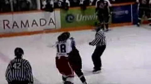 Trail Smoke Eaters Sean Nugent fights Prince Georg...