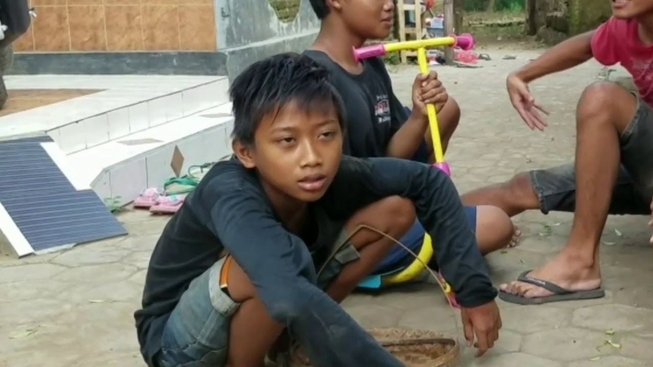 Masa Kecil Kurang Bahagia 