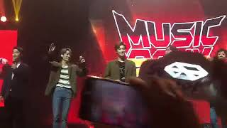 EXO-L Singing Happy Birthday to Chen