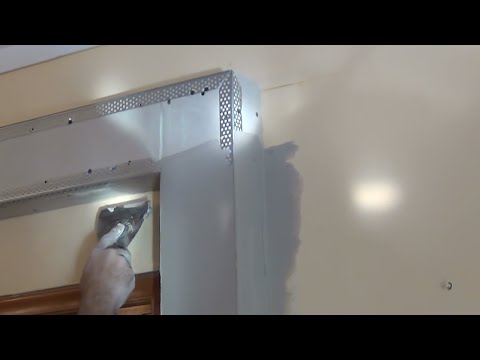 Βίντεο: Πώς να κρύψετε σωλήνες σε μια τουαλέτα; 43 φωτογραφίες Πώς και τι να κλείσετε, έτσι ώστε να υπάρχει πρόσβαση σε αυτά, πώς να ράβετε με γυψοσανίδα, κλείνουμε την ανύψωση με ηχομόνωσ