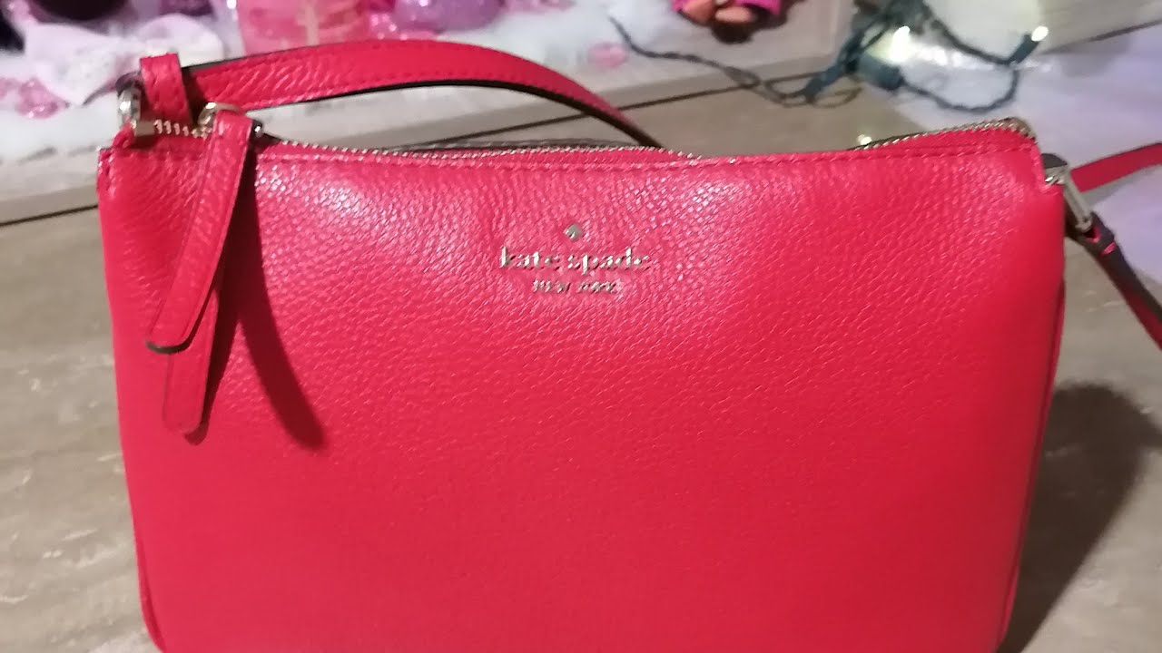 What's In My Kate Spade Crossbody... - YouTube