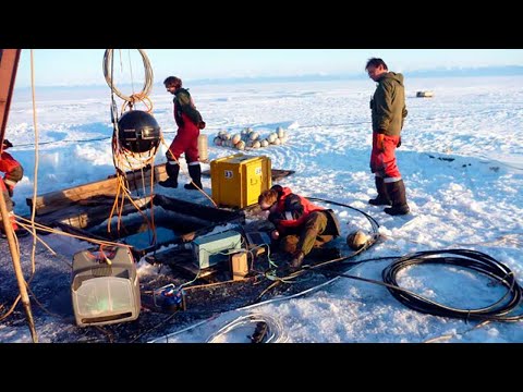 На Байкале запустили уникальный глубоководный нейтринный телескоп