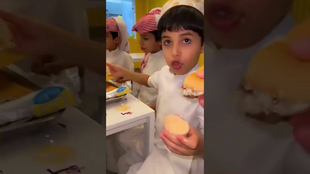 سنابات فراج قزيع السهلي | مع معاذ والعيال في مطعم شيزي بالكويت 👀✨