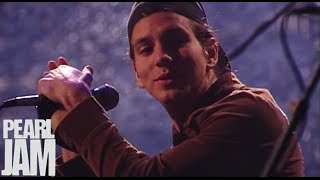 Oceans (Live) - MTV Unplugged - Pearl Jam chords