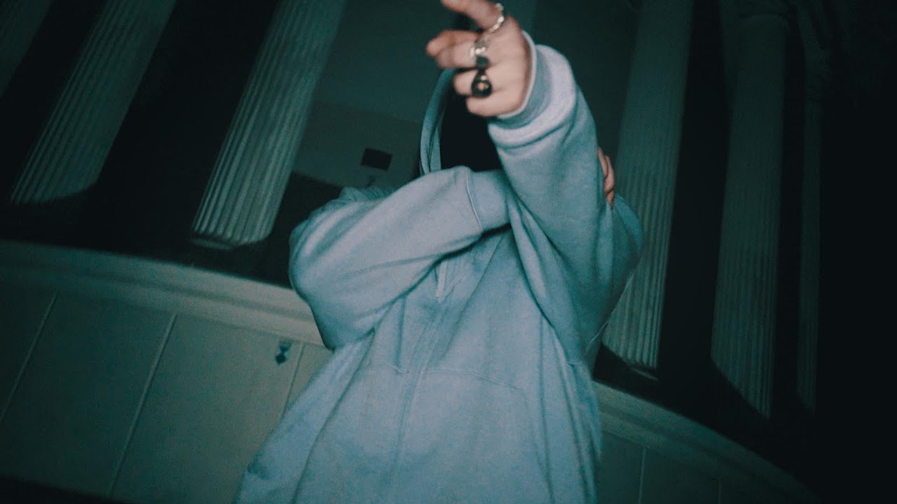 Matiniezyje & Yachu - Post Malone [OFFICIAL MUSIC VIDEO] - YouTube