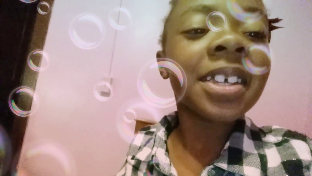 Aaliyah talking about to get 1,0000000 views