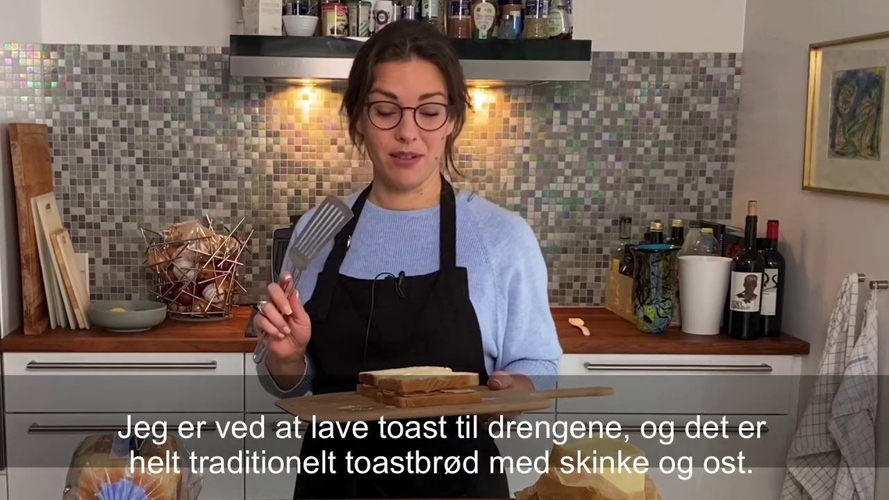 Spidskålstoast med skinke og ost - YouTube