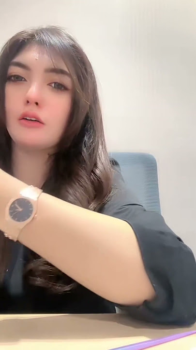 cantiknya kak dira,bahan gabutmu cah 😍