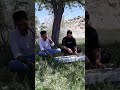 اجرای موسیقی محلی در دامن طبیعت از آقای شجاع سالاری و باقر ملک محمدی 