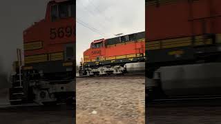 Rare Bnsf Ac4400Cw Leads All H2 Manifest