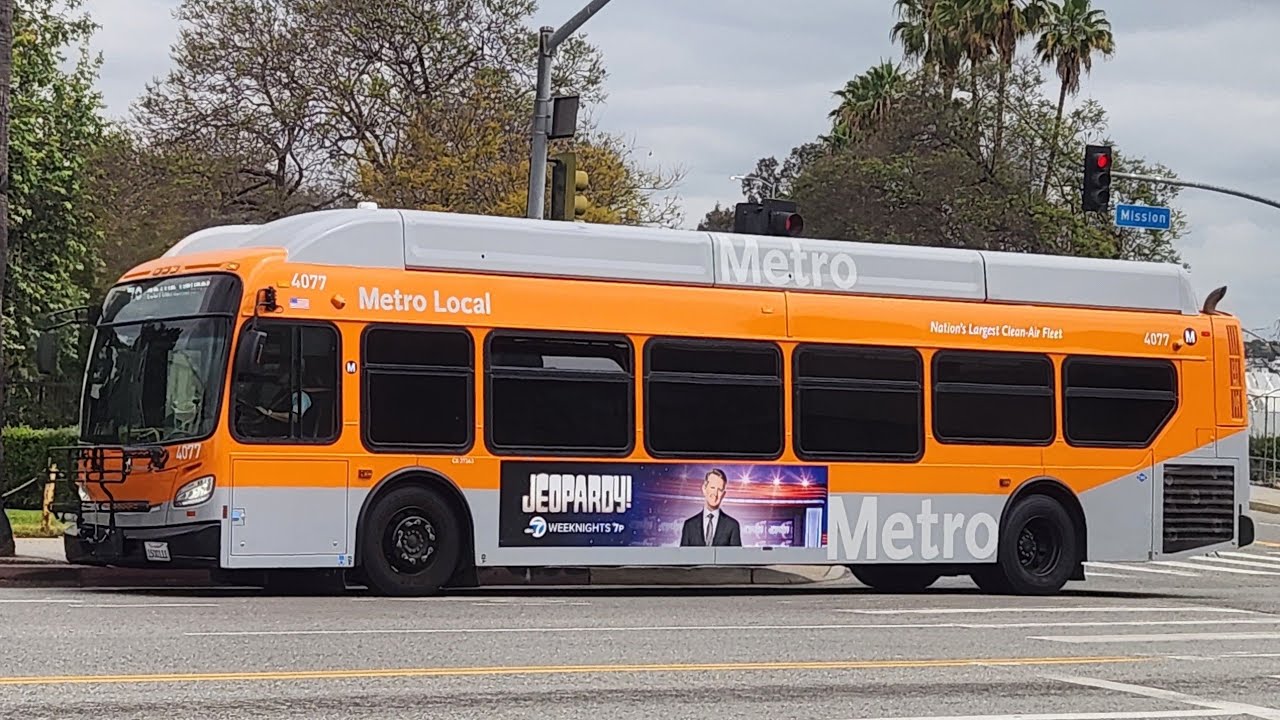 LACMTA 2016 New Flyer XN40 #4077