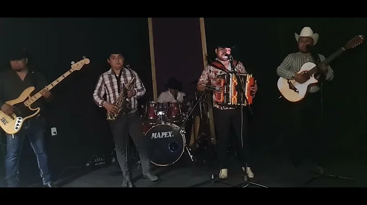 Daniel y Eloisa - El Gallo Fino