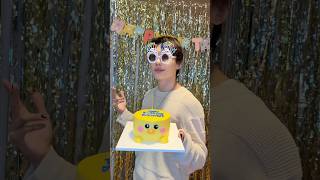 It’s my birthday 🐤 #TNX #티엔엑스 #천준혁 #JUNHYEOK