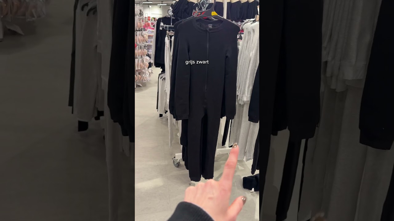 Thermo onesie gezien bij Primark in Utrecht en dit is alles wat je niet wist dat je nodig had ☃️❤️