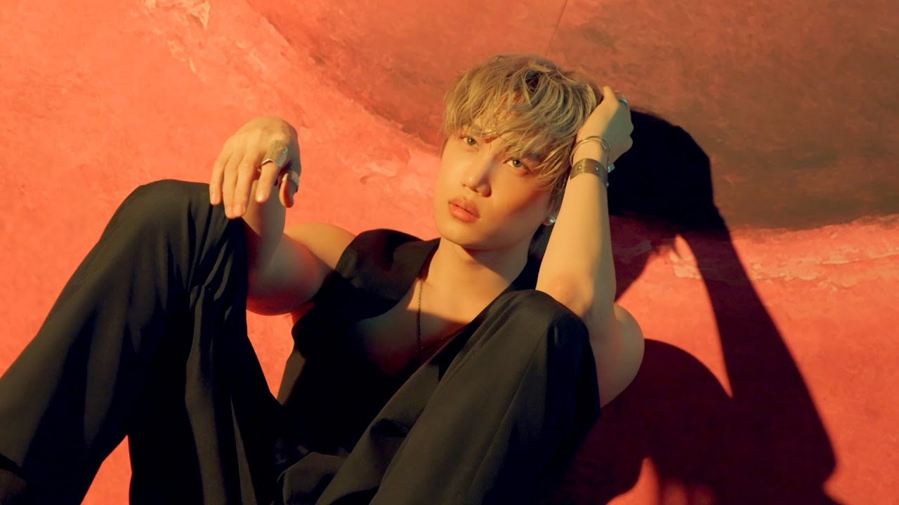 KAI 카이 'Wait On Me' Jacket Behind The Scenes