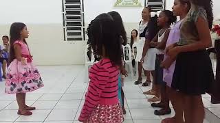 MENINA DE 4 ANOS SURPREENDE EM REGER CORAL ADMM