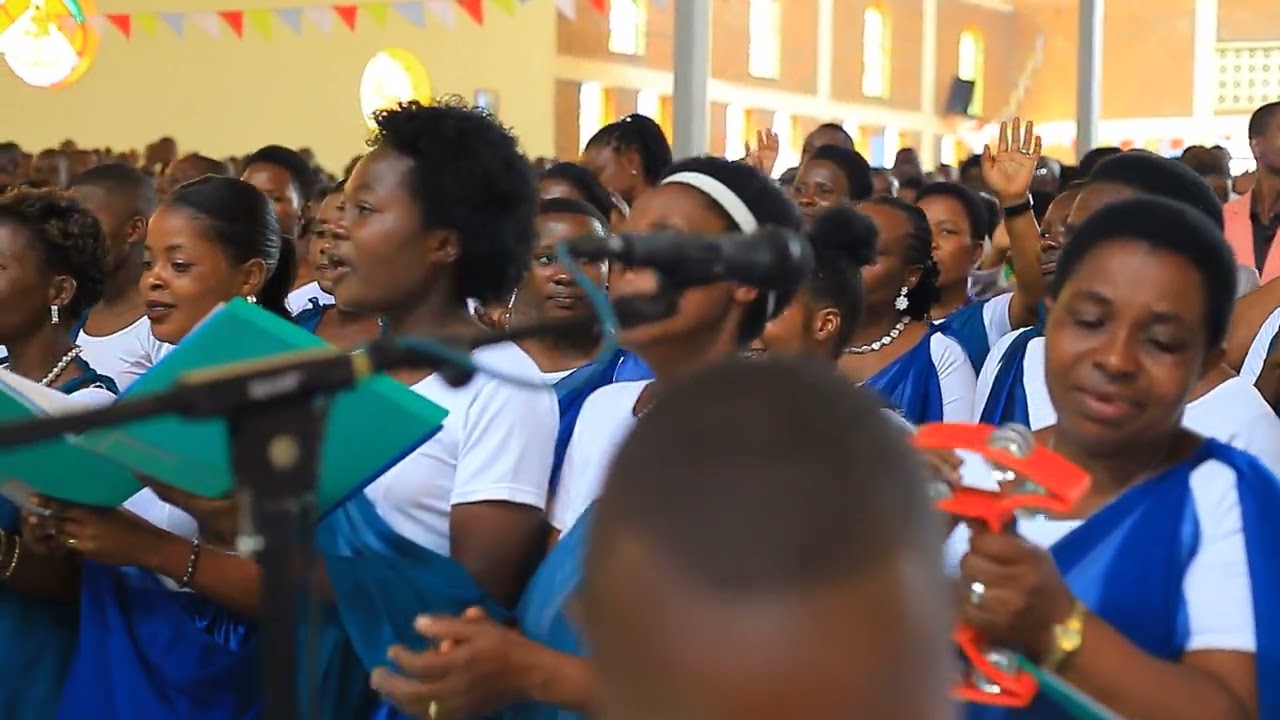 IMANA NISIINGIZWE MWIJURU KUMUNSI MUKURU WA KRISTU UMWAMI CHORALE SEINT BERNADETTE  IMUSHAKA.