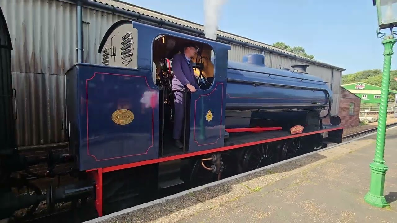 Hunslet Austerity WD192 Waggoner at Havenstreet IWSR