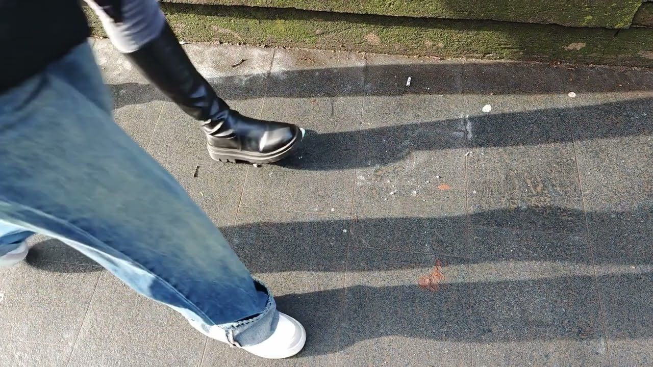 Candid Crush ASMR - 2026 Episode 1