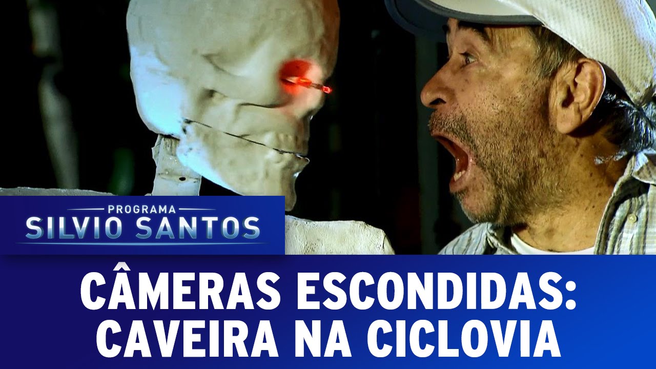Câmera Escondida (24/07/16) - Caveira na Ciclovia (Skeleton in a Bike Lane)