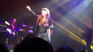 Sıla Trabzon 2013 Konseri Acısa Da Öldürmez Canlı